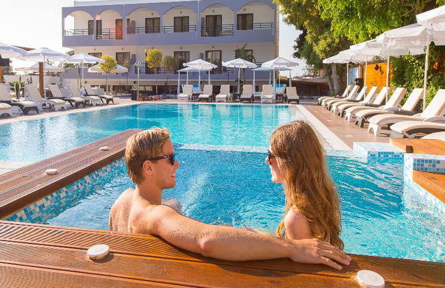 Sunny Days Hotel Apt - Photo 61