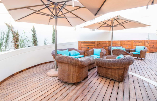 Sunny Days Hotel Apt - Photo 35