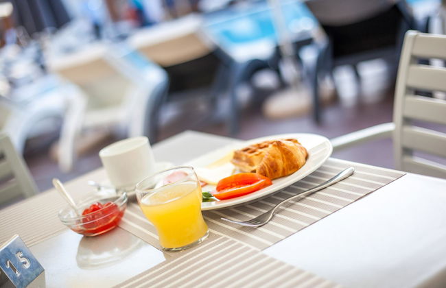 Sunny Days Hotel Apt - Photo 81