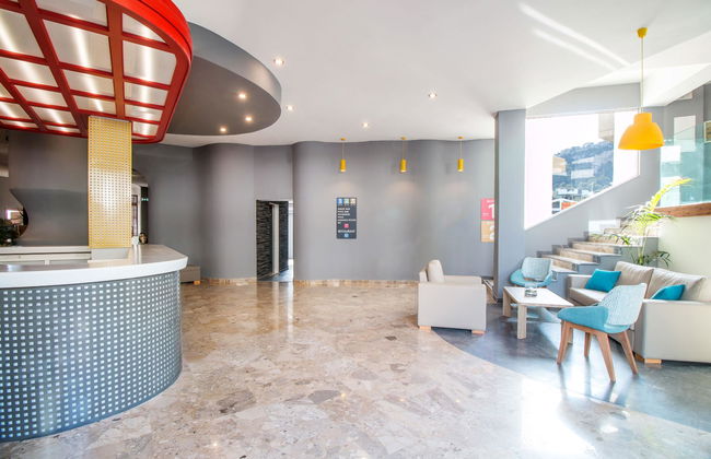 Sunny Days Hotel Apt - Photo 14