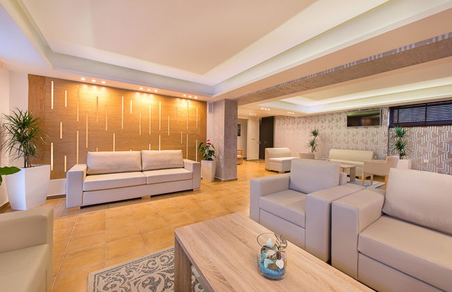 Sunny Days Hotel Apt - Photo 29