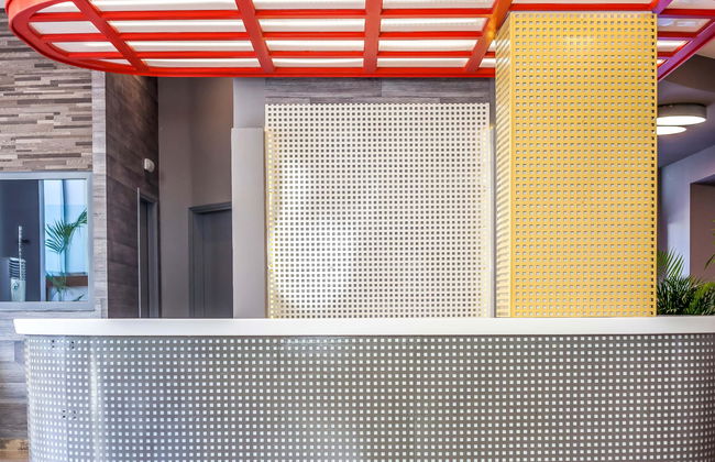 Sunny Days Hotel Apt - Photo 24