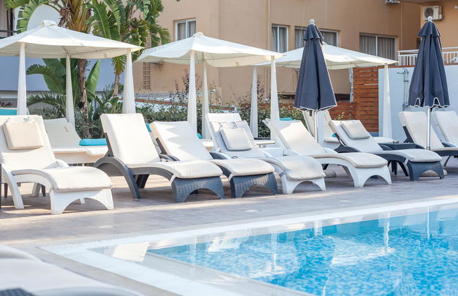 Sunny Days Hotel Apt - Photo 87