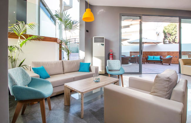 Sunny Days Hotel Apt - Photo 20