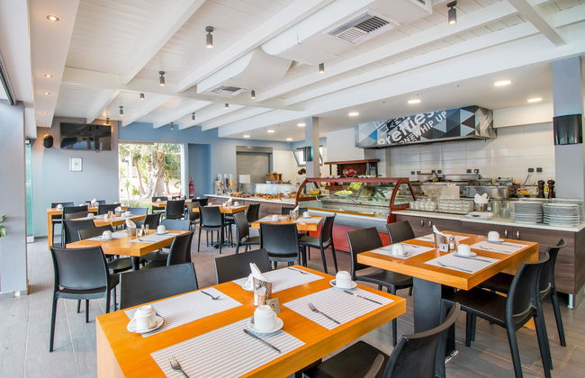 Sunny Days Hotel Apt - Photo 77