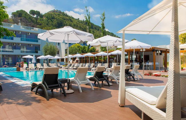 Sunny Days Hotel Apt - Photo 41