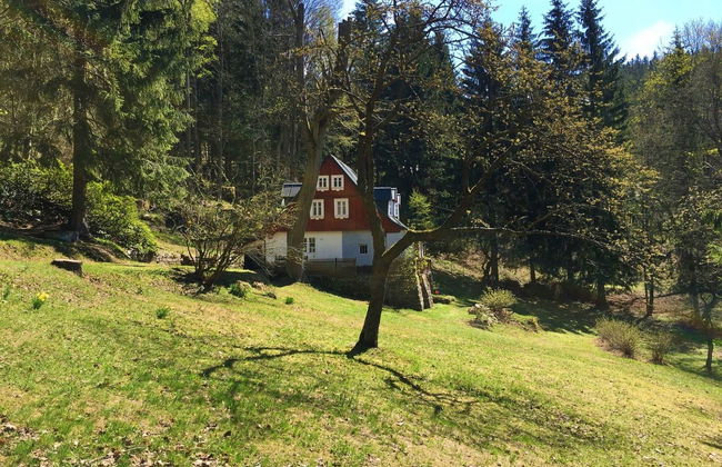 Casa de 3 quartos em Desná com jardim e terraço - Foto 31