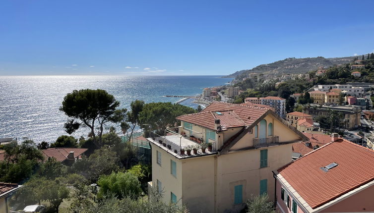 Foto 1 - Appartamento con 1 camera da letto a Imperia con vista mare