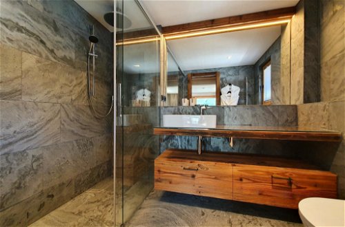 Foto 15 - Apartamento de 4 habitaciones en Saas-Fee con sauna