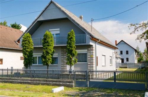Photo 19 - 5 bedroom House in Balatonfenyves with terrace