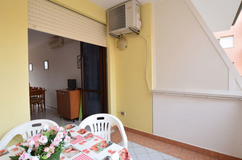 Foto 5 - Appartamento con 2 camere da letto a Rosolina con piscina e terrazza