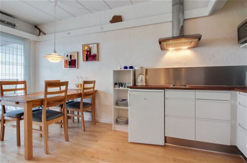Photo 5 - 1 bedroom Apartment in Aakirkeby with swimming pool and terrace