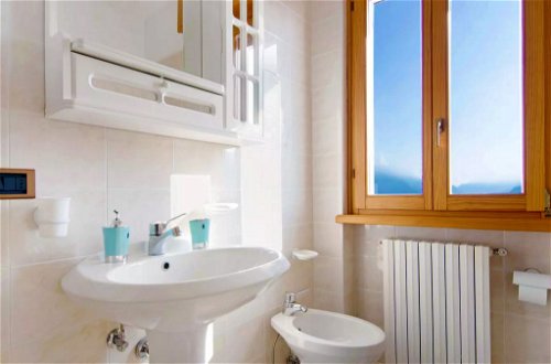 Photo 16 - 2 bedroom Apartment in Gravedona ed Uniti with mountain view