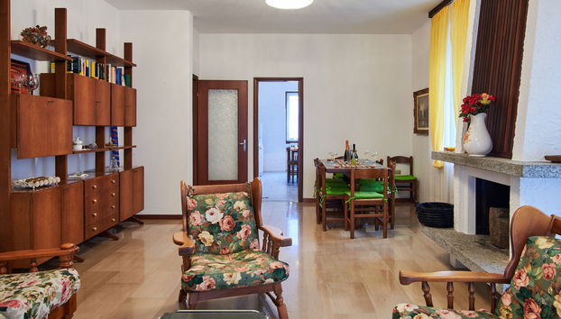 3 bedroom Apartment in Dervio with garden - Photo 3