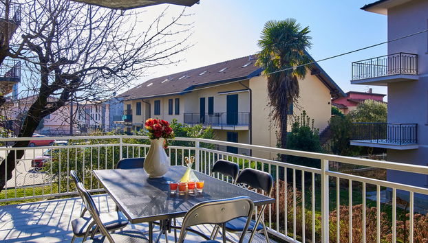 6 bedroom House in Dervio with garden - Photo 2