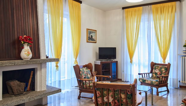 6 bedroom House in Dervio with garden - Photo 5