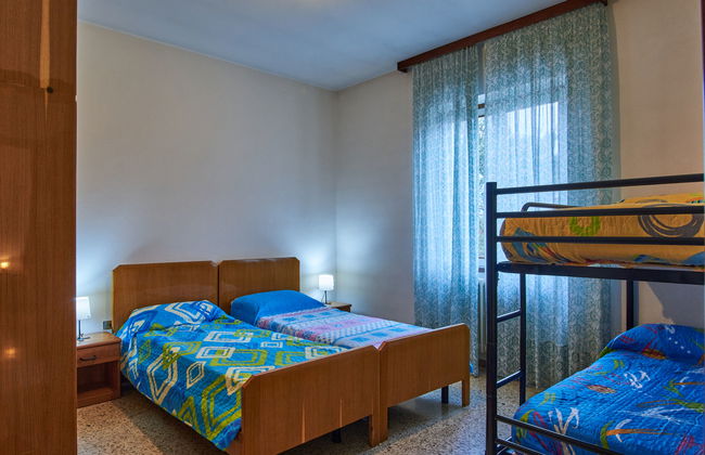 6 bedroom House in Dervio with garden - Photo 37