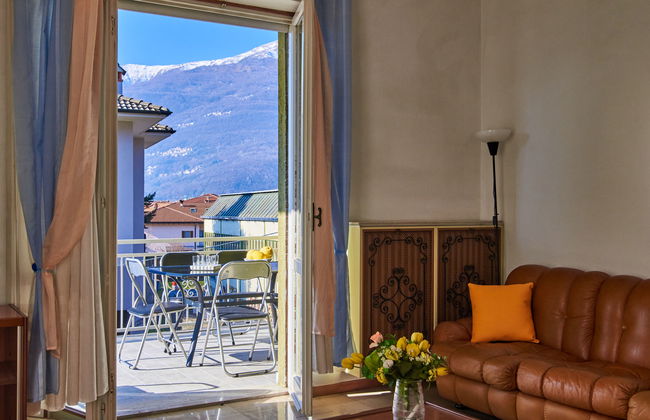 6 bedroom House in Dervio with garden - Photo 26