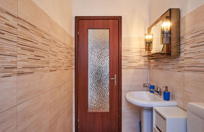 3 bedroom Apartment in Dervio with garden - Photo 18