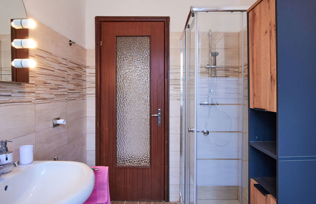 3 bedroom Apartment in Dervio with garden - Photo 20