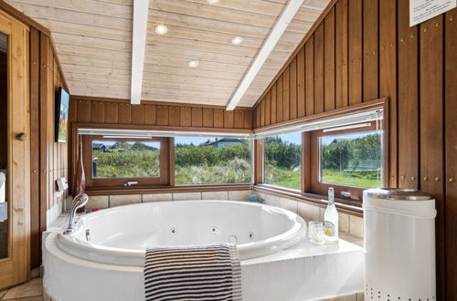 Foto 22 - Casa de 3 quartos em Løkken com terraço e sauna