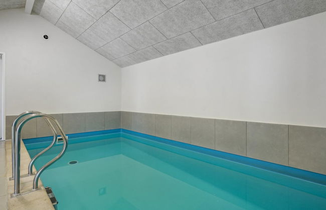 4 bedroom House in Kelstrup Strand with private pool and terrace - Photo 9