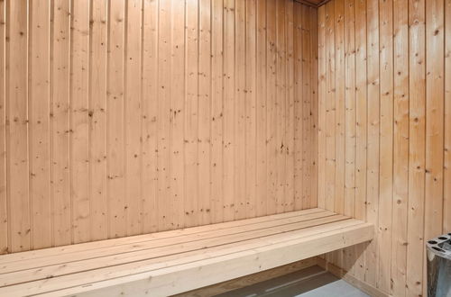 Photo 7 - Maison de 4 chambres à Kelstrup Strand avec piscine privée et terrasse