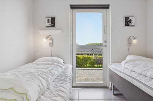 Photo 13 - Maison de 4 chambres à Kelstrup Strand avec piscine privée et terrasse