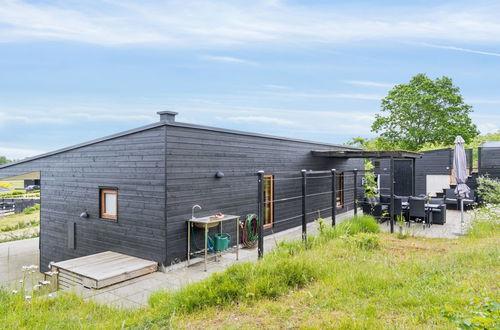 Photo 3 - Maison de 3 chambres à Glesborg avec terrasse et bain à remous