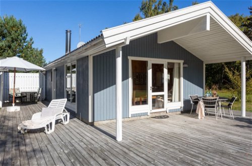 Photo 15 - Maison de 2 chambres à Vesterø Havn avec terrasse et sauna