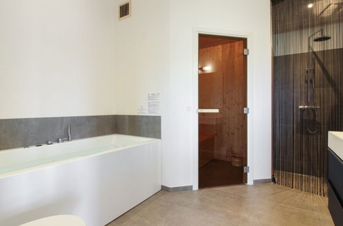 Foto 5 - Casa de 3 habitaciones en Harrerenden con terraza y sauna