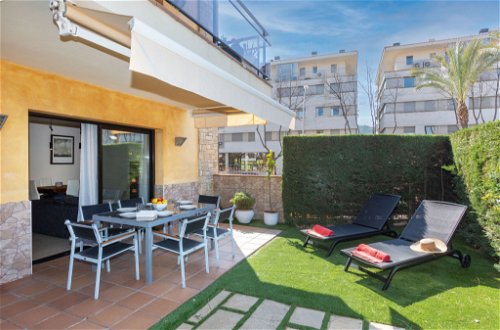 Foto 2 - Apartamento de 3 habitaciones en Castell-Platja d'Aro con piscina y vistas al mar