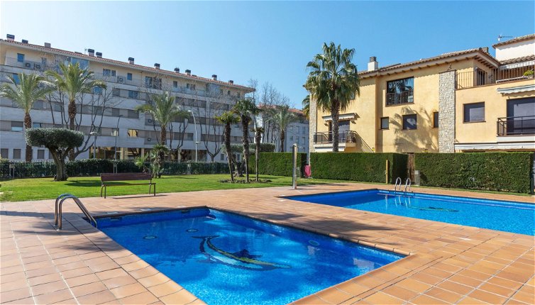 Foto 1 - Apartamento de 3 habitaciones en Castell-Platja d'Aro con piscina y vistas al mar