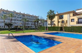 Foto 1 - Appartamento con 3 camere da letto a Castell-Platja d'Aro con piscina e vista mare