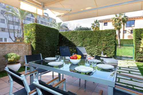 Photo 17 - 3 bedroom Apartment in Castell-Platja d'Aro with swimming pool and garden