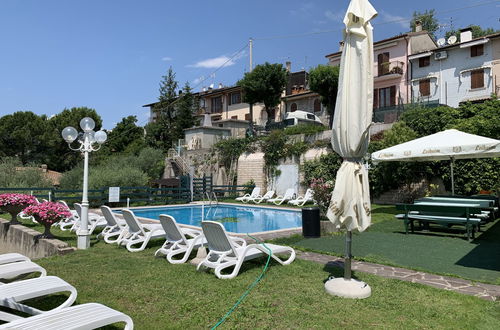 Photo 17 - Appartement de 2 chambres à Costermano sul Garda avec piscine et vues sur la montagne