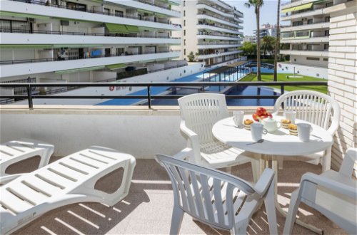 Foto 2 - Apartamento de 1 quarto em Salou com piscina e vistas do mar