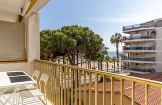 Foto 3 - Apartamento de 1 habitación en Salou con vistas al mar