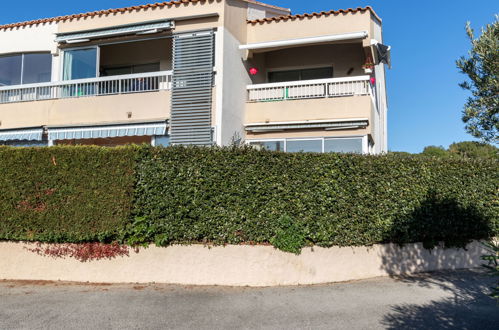 Photo 15 - 1 bedroom Apartment in Sanary-sur-Mer with garden and terrace