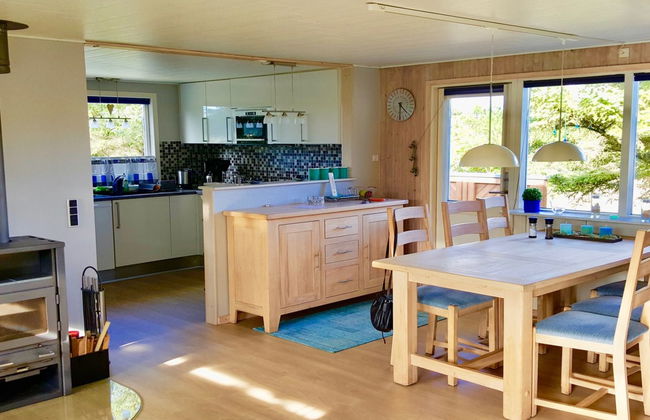 "Gudrid" - 500m from the sea - Foto 27