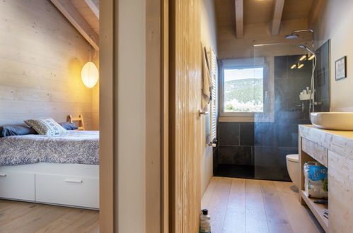 Foto 17 - Casa con 2 camere da letto a Alp con giardino e vista sulle montagne
