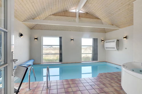 Foto 2 - Casa de 4 quartos em Klitmøller com piscina privada e terraço