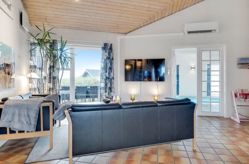 Photo 13 - Maison de 4 chambres à Klitmøller avec piscine privée et terrasse