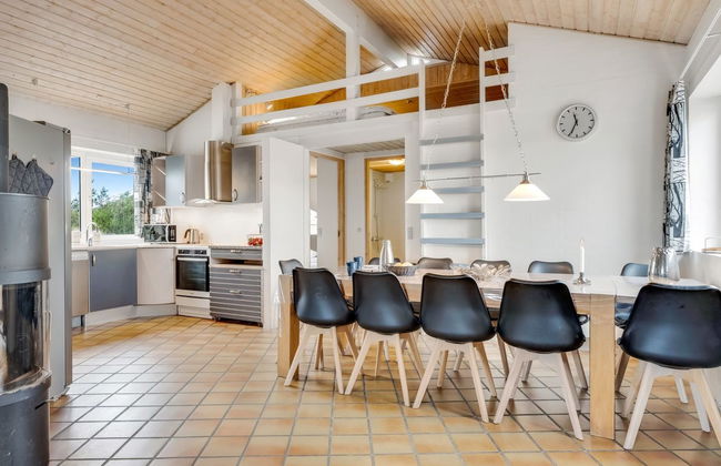 Casa de 4 quartos em Klitmøller com piscina privada e terraço - Foto 37