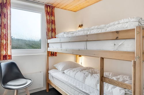 Photo 8 - Maison de 4 chambres à Klitmøller avec piscine privée et terrasse