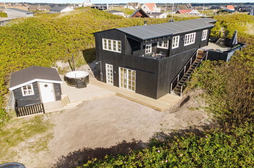 Photo 1 - Maison de 3 chambres à Ringkøbing avec terrasse et bain à remous