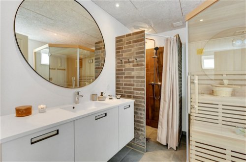 Foto 11 - Haus mit 4 Schlafzimmern in Ringkøbing mit sauna und whirlpool