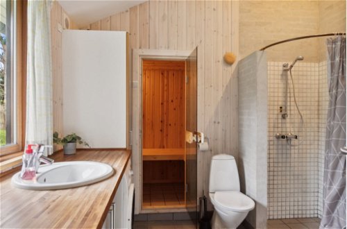 Photo 9 - Maison de 3 chambres à Højby avec terrasse et sauna