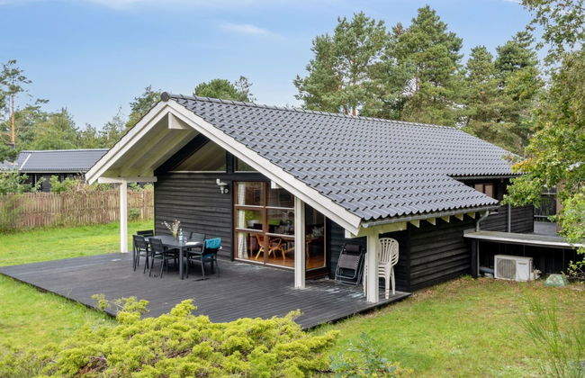 Casa de 3 quartos em Højby com terraço e sauna - Foto 1