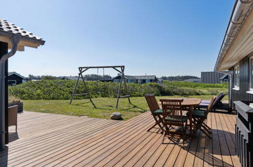 Photo 21 - Maison de 4 chambres à Harrerenden avec terrasse et sauna